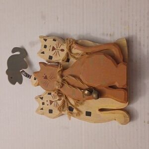 4/$40 Wooden Cats Tabletop Decoration